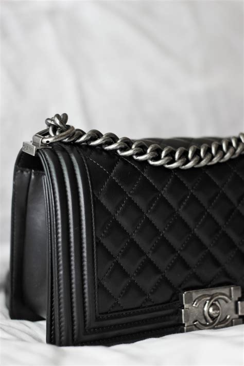 chanel boy coin purse review|chanel le boy medium price.